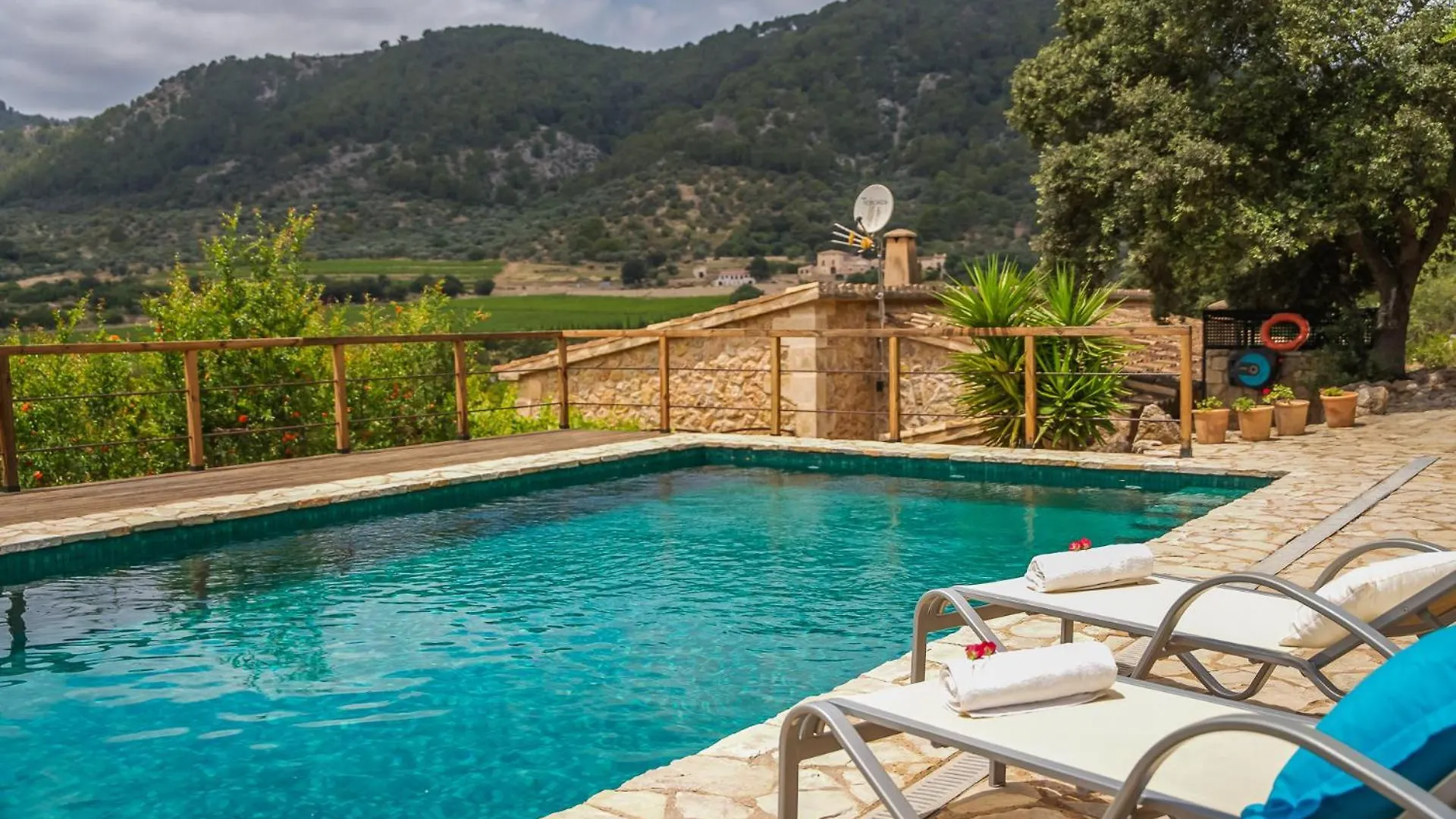 Ideal Property Mallorca - Es Pont Campanet 0*,